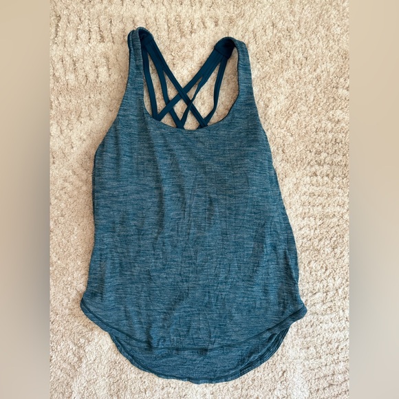 Lululemon Free To Be Serene 2-in-1 tank - Picture 5 of 6